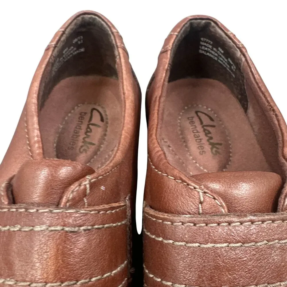 Clarks Loafers 6M Bendable Leather Brown Slip on Flat Comfort Academia Teacher
